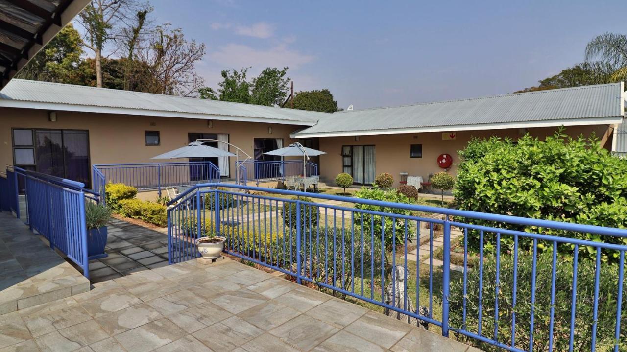 Guest House Mamma Mia Mbombela Exterior foto